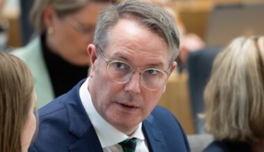 Schweitzer sagt geplante Reise nach Ruanda ab