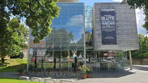 Die Aufnahme zeigt die Außenansicht des Roemer- und Pelizaeus-Museum Hildesheim. | RPM Die Aufnahme zeigt die Außenansicht des Roemer- und Pelizaeus-Museum Hildesheim.