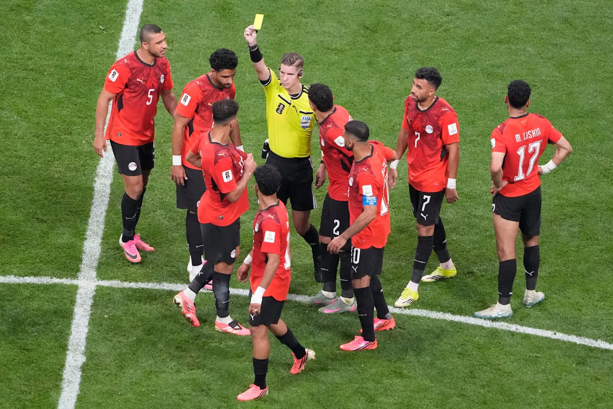 Strittige Szenen beim 2:3 - Ägypten legt Beschwerde gegen Schiedsrichter nach WM-Aus ein - Sport