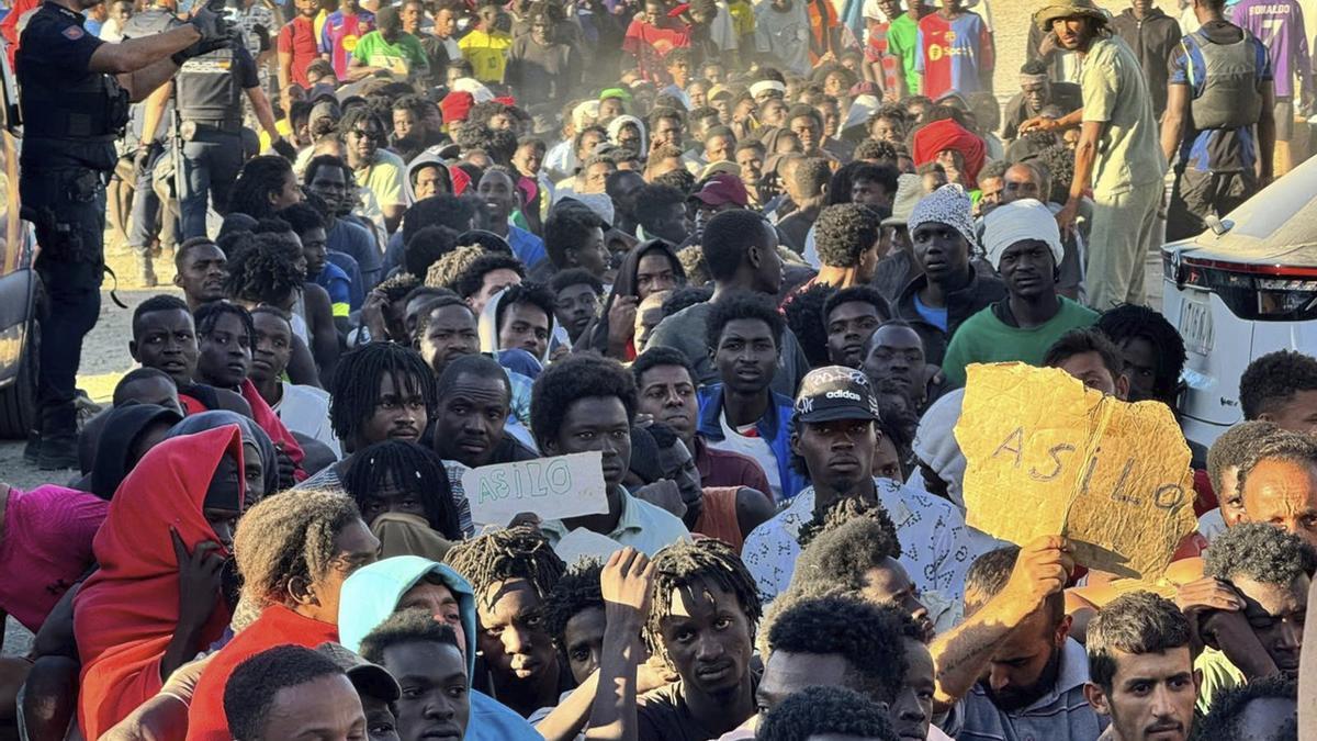 Massenandrang und Militäteinsatz: Die dramatische Situation in Spaniens Nordafrika-Exklave Ceuta