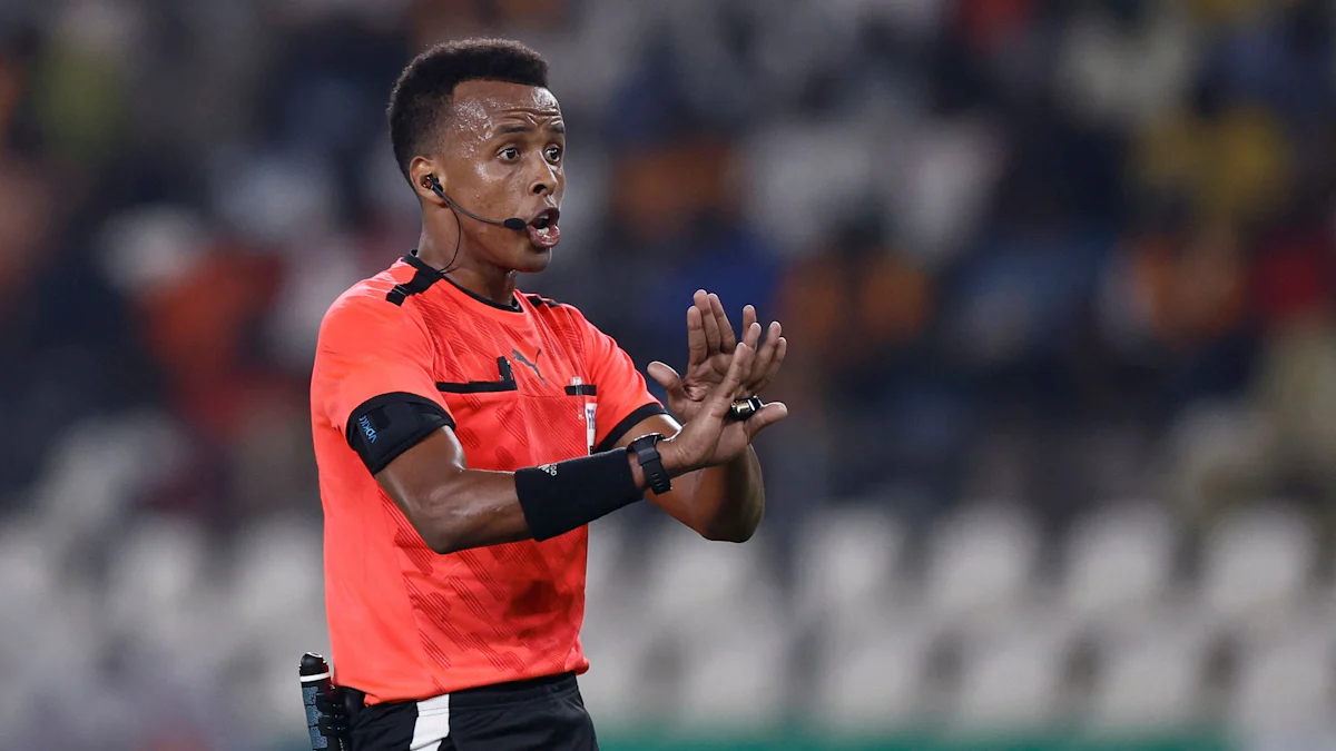 Schiedsrichter aus Somalia: Die Uefa gibt ihm bewusst diese Bühne - Sport
