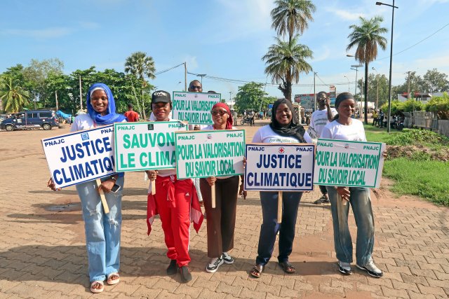 Bei einer Demonstration des Club Changement Climatique Du Senegal
