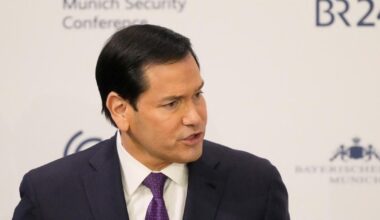 «Nous croyons que l’Europe peut survivre», lance Marco Rubio à Munich, un an après le virulent réquisitoire de JD Vance