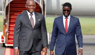 Brice Clotaire Oligui Nguema, président du Gabon et Bassirou Diomaye Faye, président du Sénégal