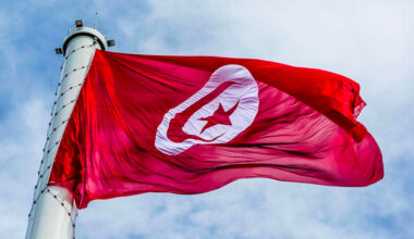 Tunisie : que signifie la prolongation de l’état d’urgence ?
