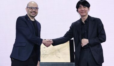 DeepMind chief reunites with baduk champion 10 yrs after historic match