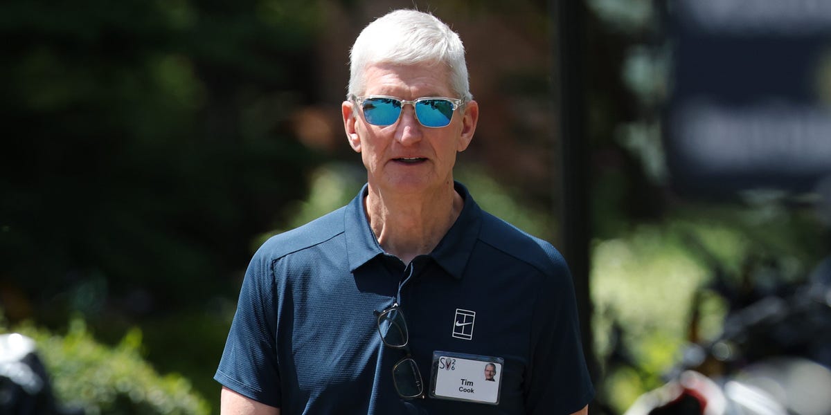 Apple Accuses OpenAI of Playing Dirty in the AI Talent Wars