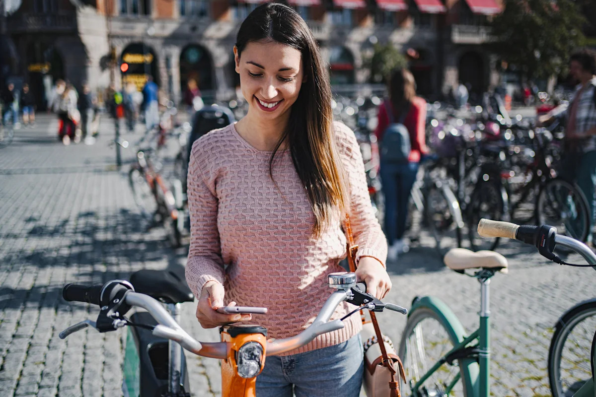 AI for travel planning?: The good, the bad, and 15 prompts for better trip planning