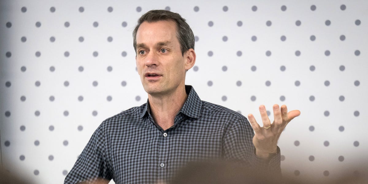 Former Google Exec Has Been in Talks for a $10 Billion Valuation for AI Startup