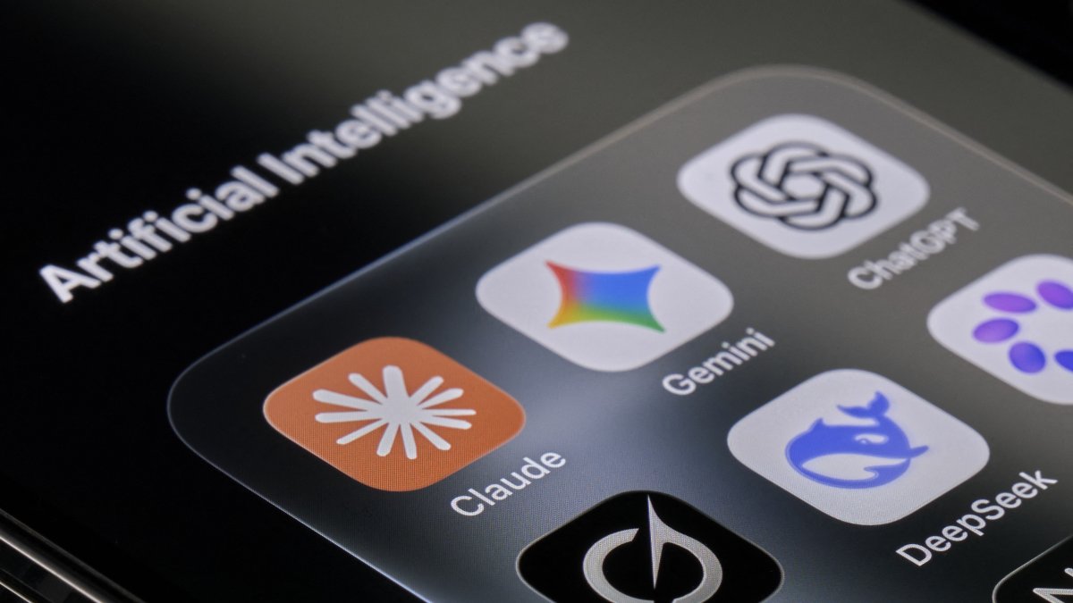 Icons of artificial intelligence chatbot apps.