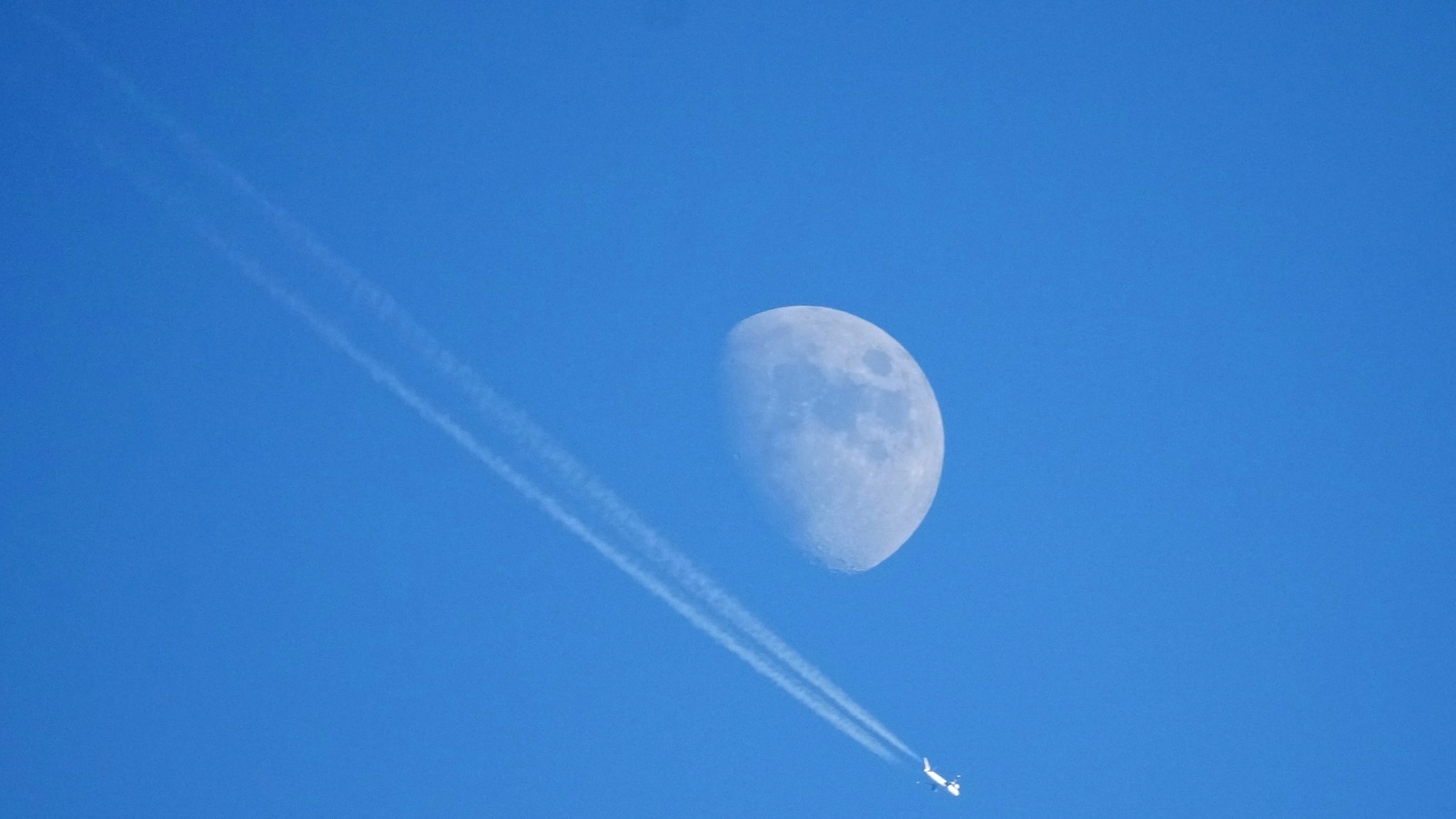 The UK and Google test changes to flight paths to tackle aviation's climate impact