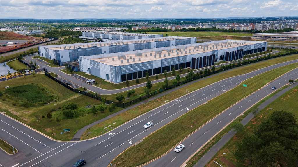 Activists urge Trump against promoting coal to power data centers