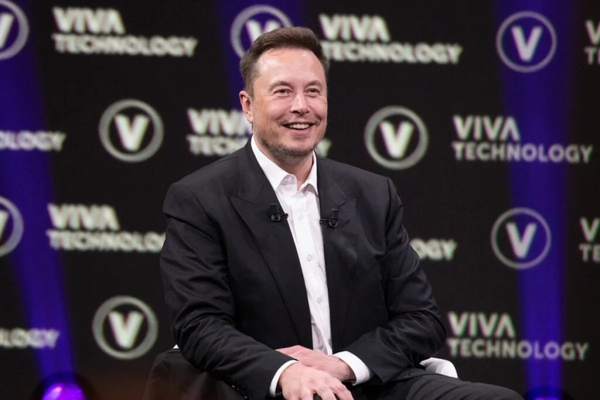 Elon Musk Says China Is ‘By Far’ Strongest AI Competitor, Echoing 2011 Warning as SPCX Faces New Rocket Rival