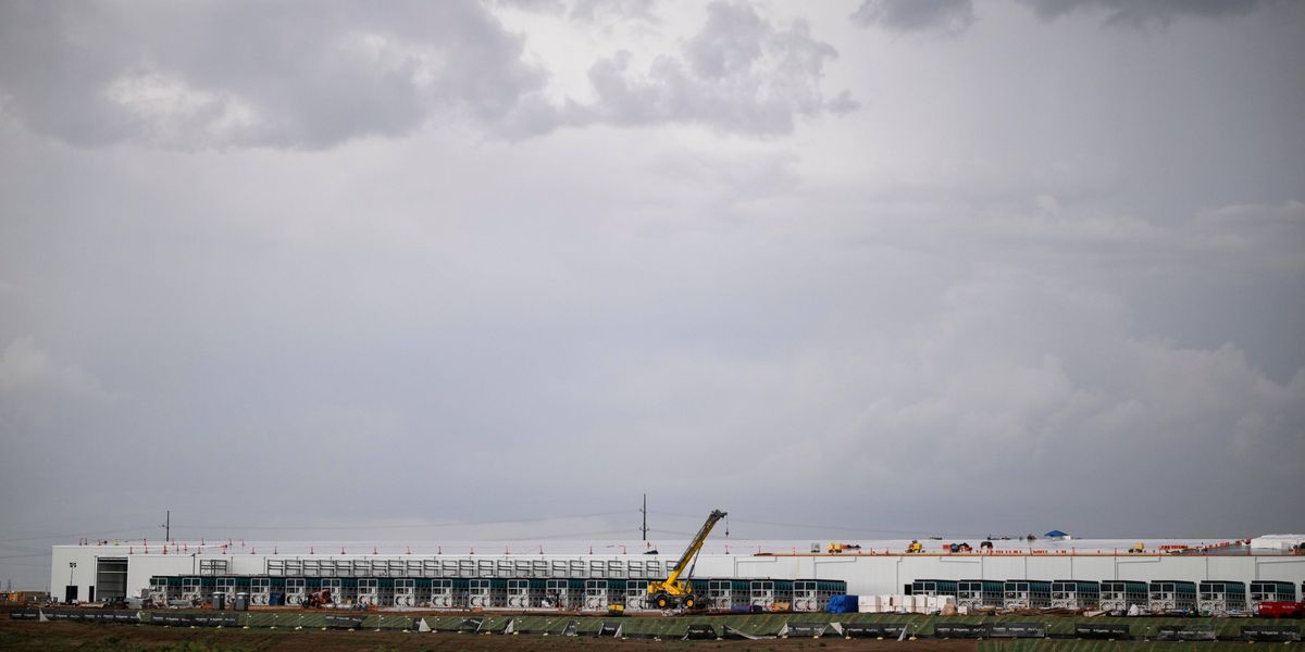 Here's all the ways that data center controversies have transformed the midterm elections