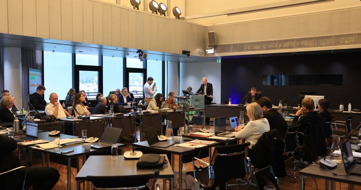 Innsbrucks Gemeinderat - Der viel diskutierte Würfel wird zu Gastro-Betrieb