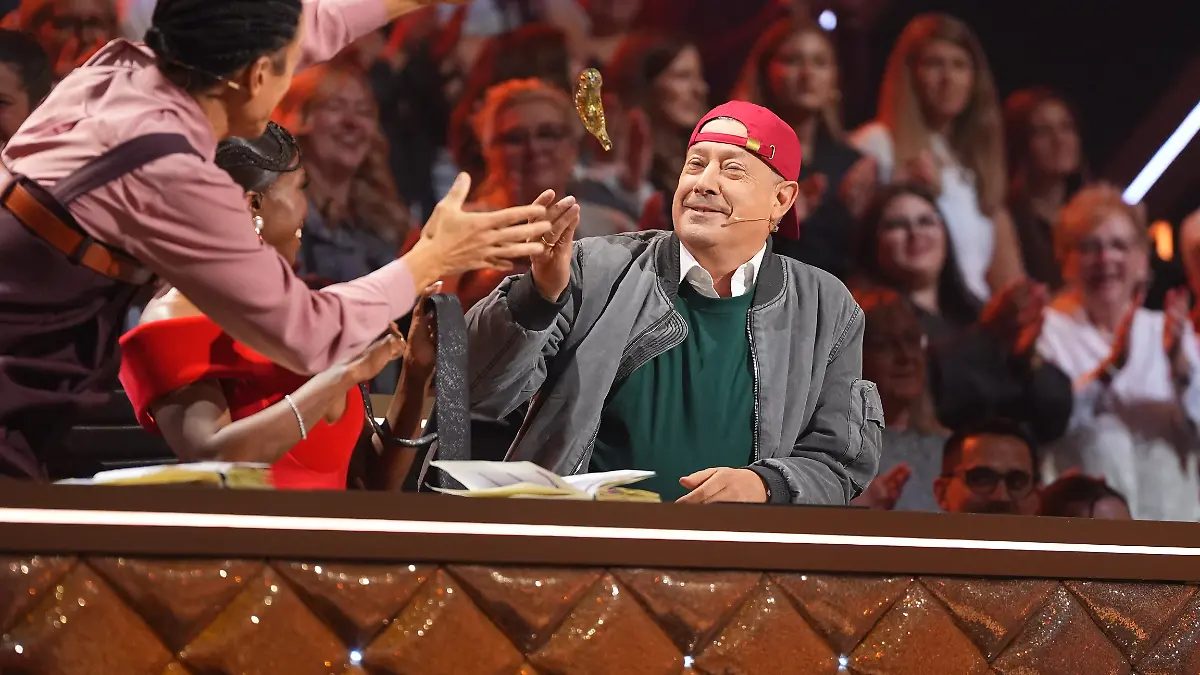 Die Finalisten stehen fest:  V.l.: Paco Simic, Abii Faizan, Menowin, Constance und Tyrell Hagedorn.
