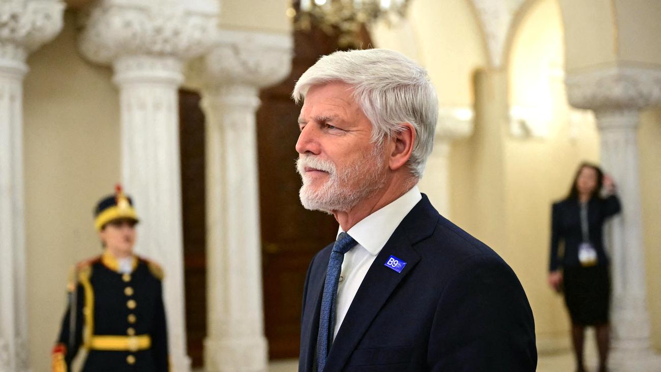 Petr Pavel: Tschechische Regierung muss Präsident am Nato-Gipfel teilnehmen lassen