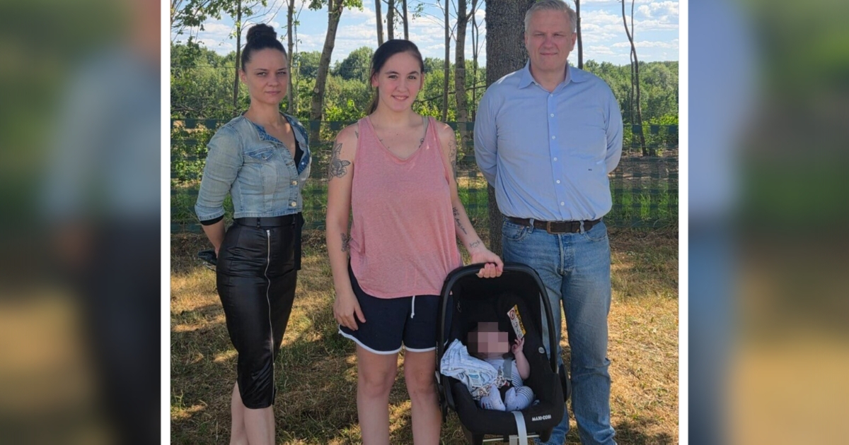 Polizei stand vor Tür - Drama geht weiter: Auch Baby-Haare werden getestet