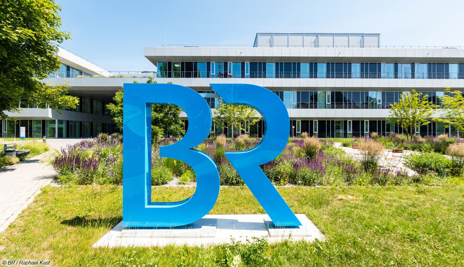 BR Jahresabschluss 2025: Millionen-Minus zwingt zum Sparen