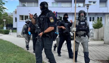 Großeinsatz in Regensburg: Mann getötet, Tatverdächtiger gefasst