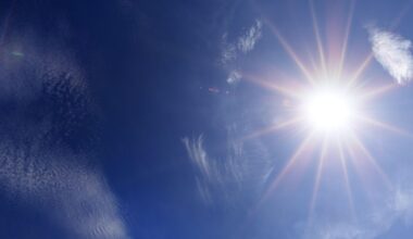 Weniger Wolken, mehr Sonne: Europa bekommt deutlich mehr UV-Strahlung ab