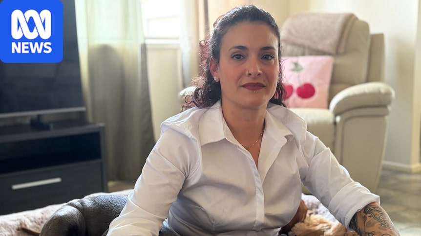Minister instructs Queensland Health to review fertility guidance after women's treatments disrupted