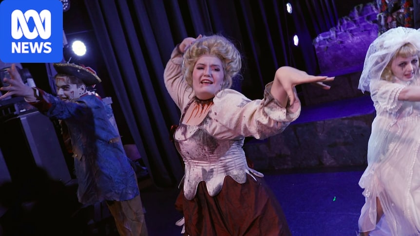 As big musicals struggle, Brisbane's independent theatres are innovating to keep the spotlights on