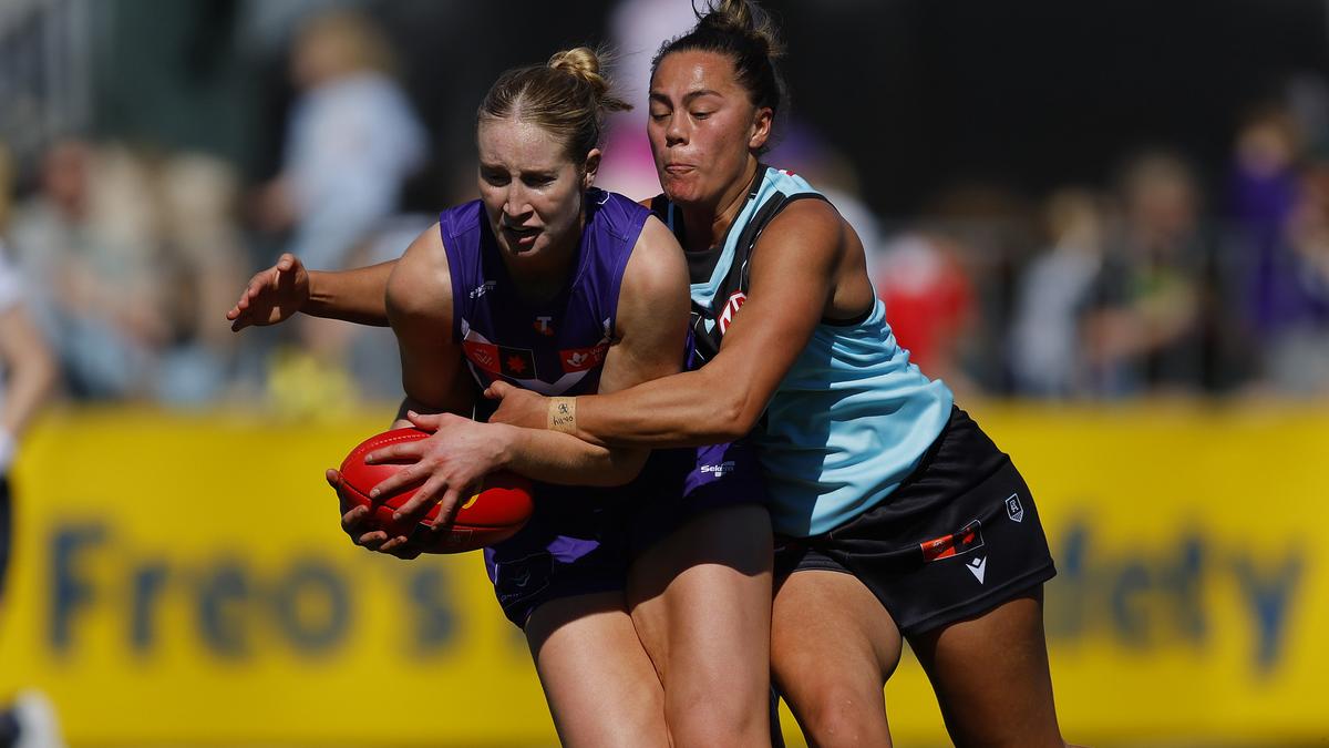 Fremantle Dockers suffer 21-point loss to Port Adelaide in first home game at Cockburn ARC Oval