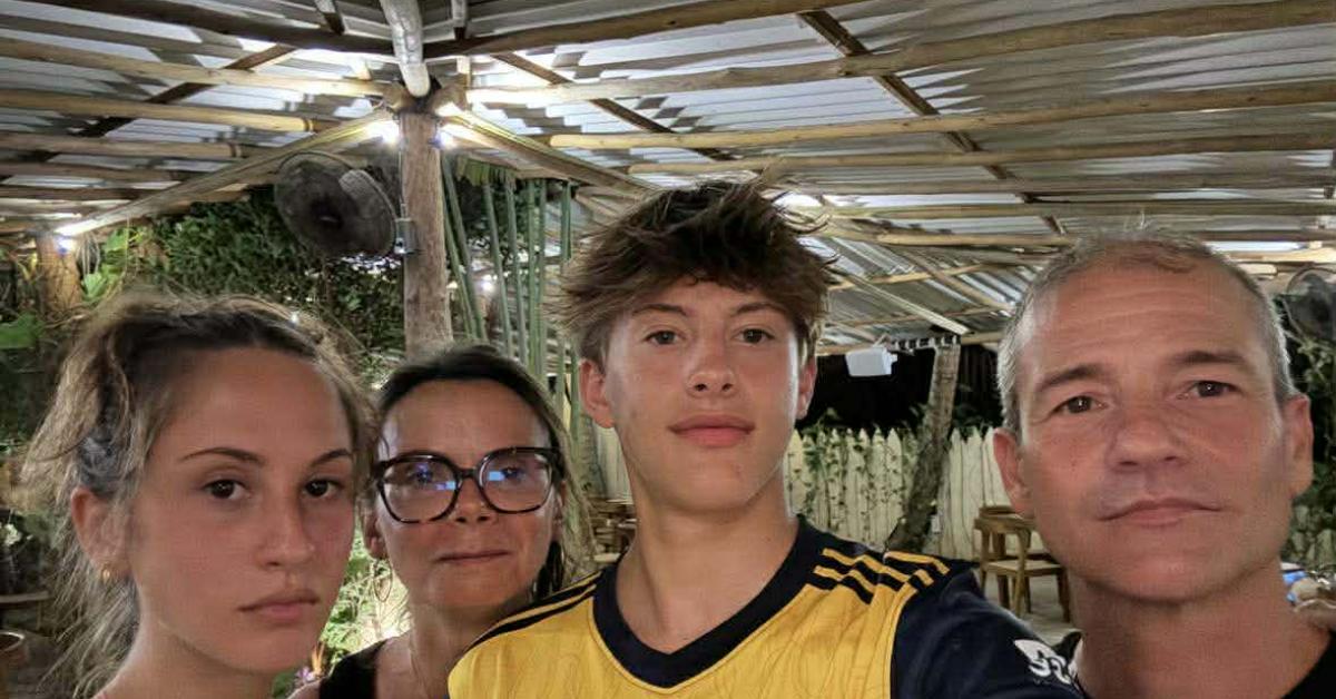 Fabien et sa famille, de Thuin, sont bloqués au Sri Lanka à cause de la guerre au Moyen-Orient
