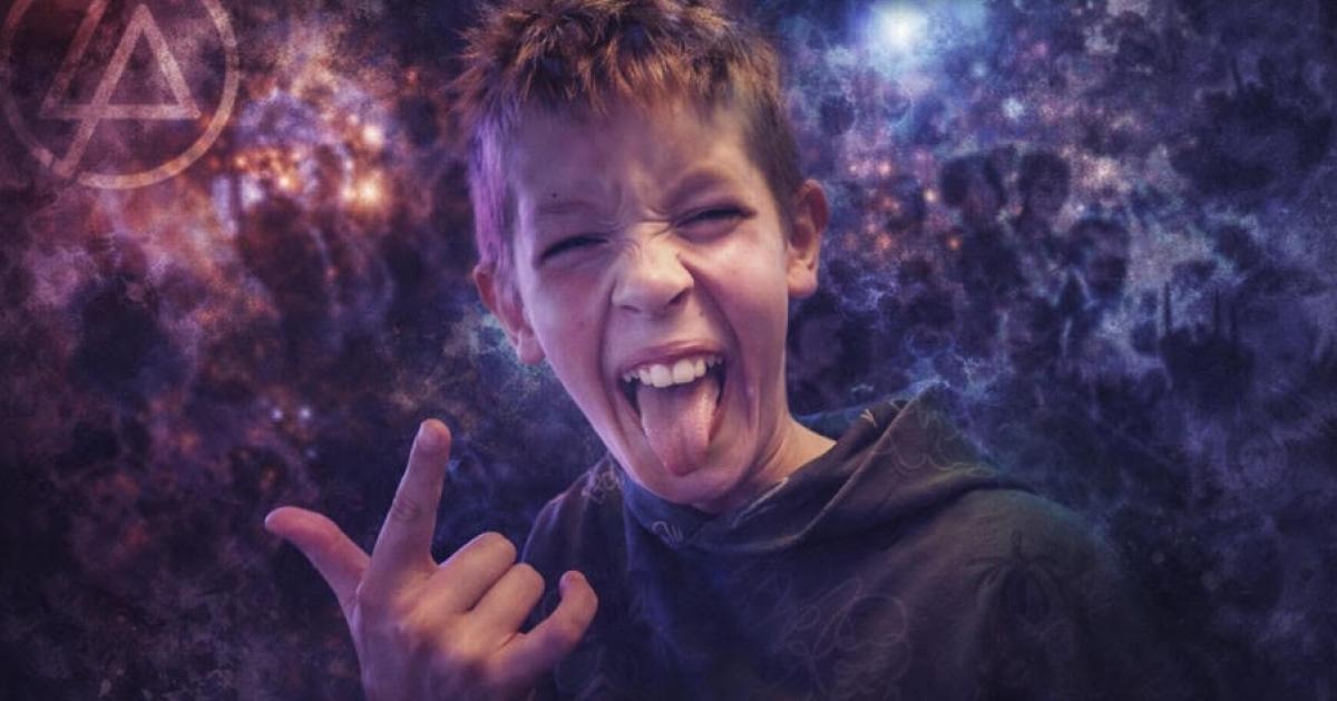 Nathan, 11 ans et atteint d’une tumeur au cerveau, a écouté sa musique préférée de Linkin Park juste avant d’être opéré : « C’est un guerrier »