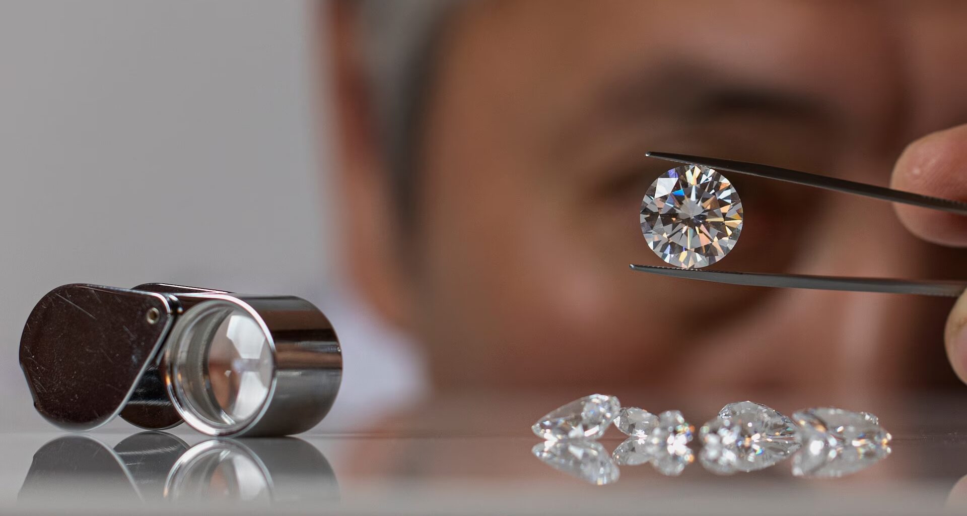 des scientifiques créent un rare diamant hexagonal plus dur que le diamant naturel