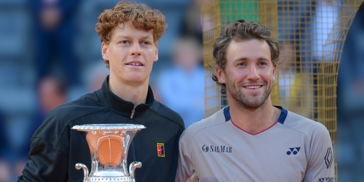 ATP - Rome > Casper Ruud après sa défaite contre Sinner : "Je n’ai jamais affronté Federer, Nadal et Djokovic à leur apogée, mais je suis certain qu’à 25 ans, ils procuraient aux autres joueurs le même sentiment que Jannik aujourd’hui"
