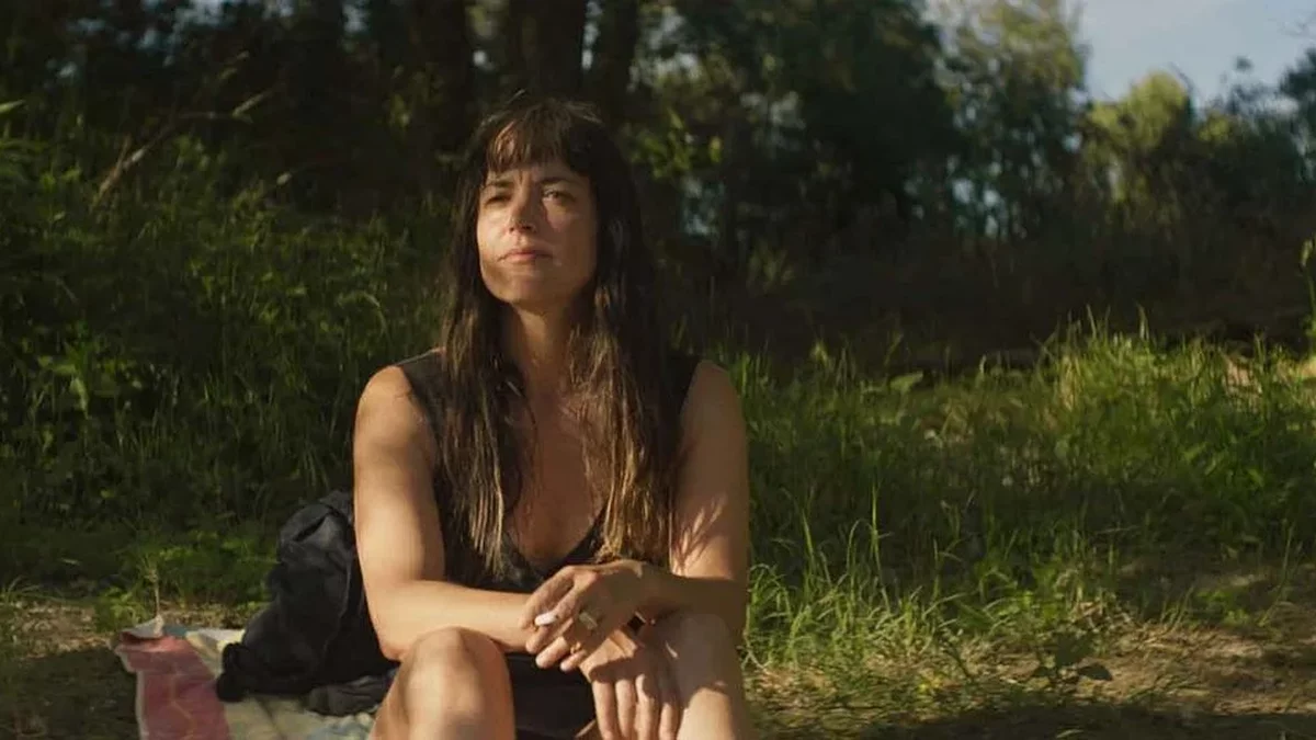 Une fin de vie sous le soleil et sous une montagne de dettes : la sincérité payante du film "Sauvons les meubles"