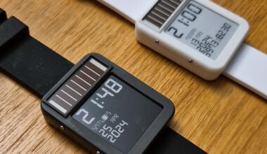 LightInk : une smartwatch à encre électronique avec énergie solaire, LoRa et GPS dure 10 mois avec une seule charge