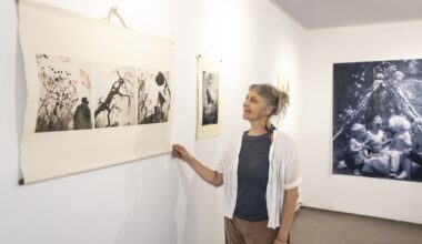 Séverine Thévenet installe sa nouvelle galerie rue Jouvène à Arles, libre "comme une plume"