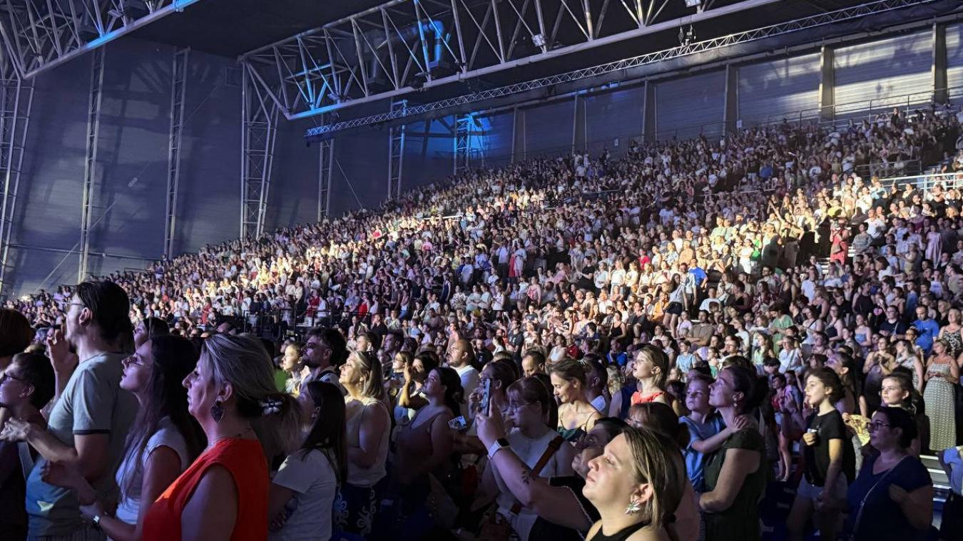 Chaleur XXL à Gayant-expo Douai pour la Star Academy : pas de climatisation, des litres d’eau à la poubelle, que s’est-il passé samedi ?