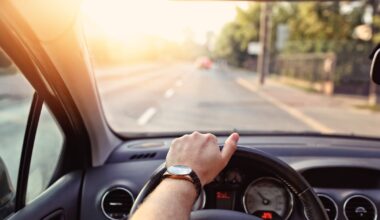 Drame en France : un bébé oublié dans une voiture meurt en pleine canicule
