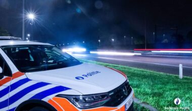 Un dîner romantique tourne au drame: un homme retrouvé mort sur la route, sa compagne arrêtée