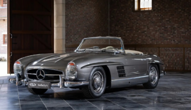 Mercedes 300 SL, Porsche, DS, Rolls-Royce… : l'incroyable collection du Roi du Bingo bientôt vendue aux enchères