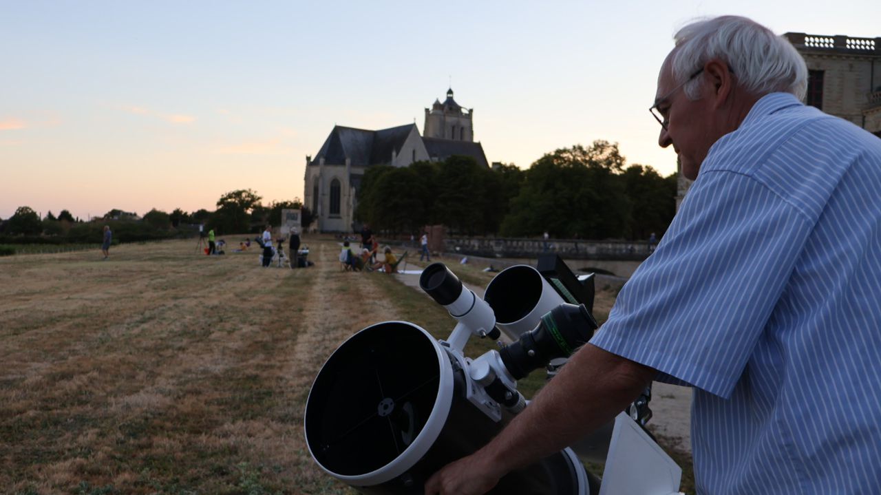 Une Nuit des étoiles avant l’éclipse solaire au château d’Oiron, avec le club d’astronomie de l’ObservaThouars, dans les Deux-Sèvres