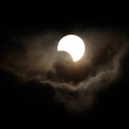 Image d’une éclipse solaire à Hong Kong en 2012