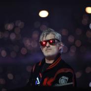 Kavinsky sur scène lors de la cérémonie de clôture des Jeux paralympiques de Paris 2024, au Stade de France, à Saint-Denis, le 8 septembre 2024.