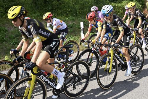 Tour de France Femmes : contrôles UCI sur les soutiens-gorge mardi
