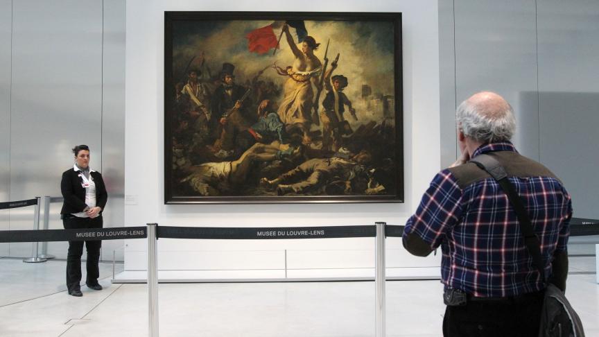 En 2013, la Liberté guidant le peuple, le tableau d’Eugène Delacroix au Louvre-Lens, avait été vandalisé par une déséquilibrée.
