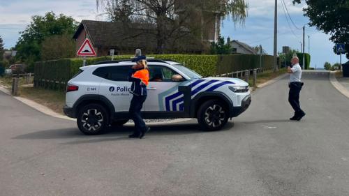 « Gros déploiement policier » près du terrain de football de Onhaye : que se passe-t-il sur place ?
