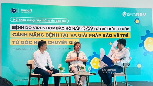 Các chuyên gia trực tiếp chia sẻ những thông tin đáng chú ý về RSV và nguy cơ virus này ảnh hưởng đến sức khỏe trẻ dưới 1 tuổi. Ảnh: Nguyễn Ly