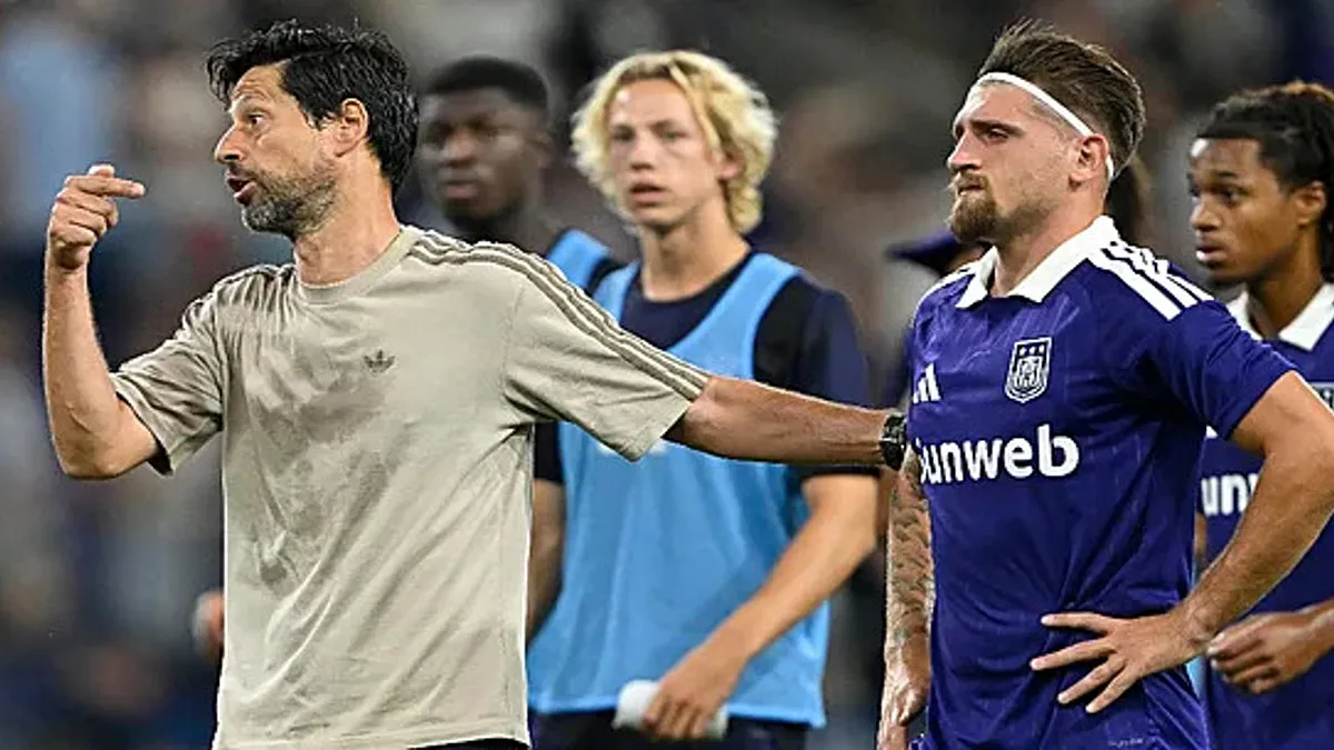 Malaise à Anderlecht: les choix de Vitor Bruno font débat