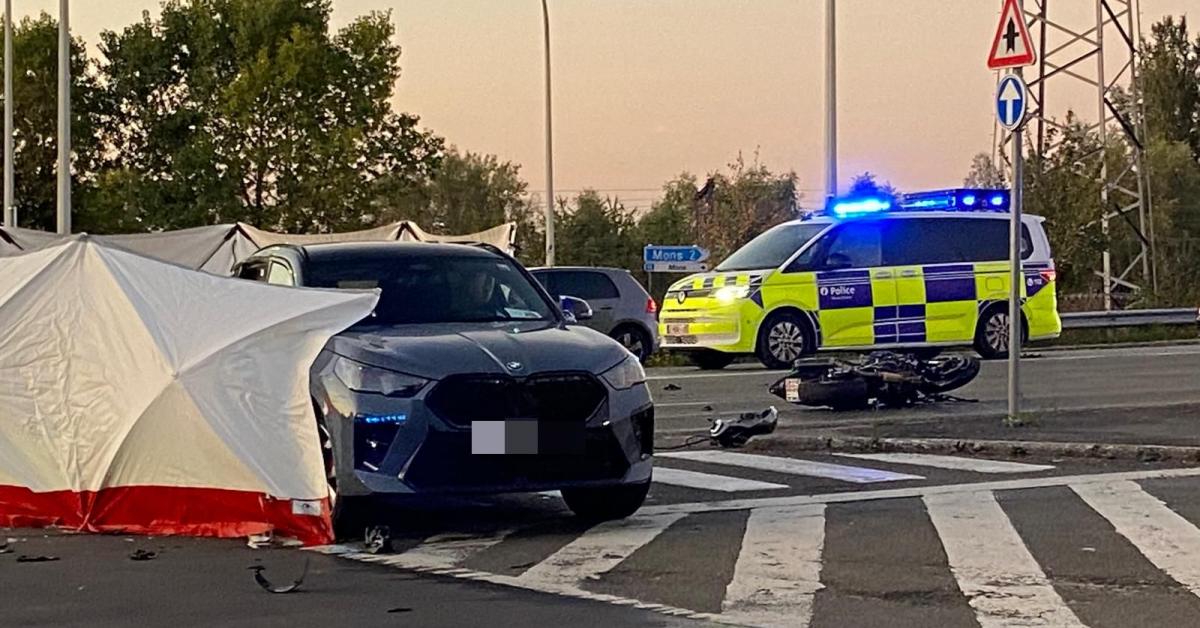 Drame de la route à Mons : un motard perd la vie dans une collision avec une voiture