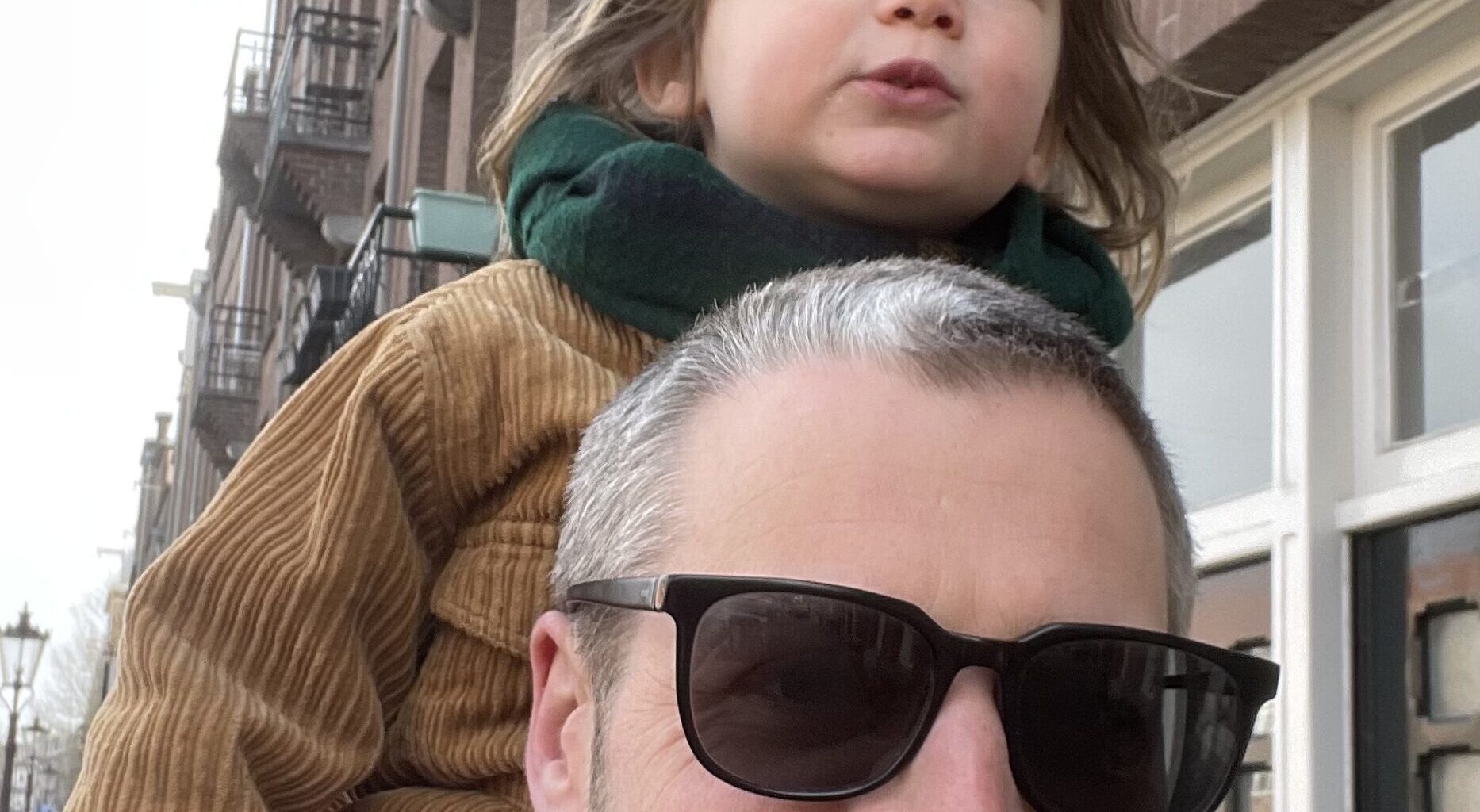 'Ik stond huilend mijn zoontje in slaap te wiegen'