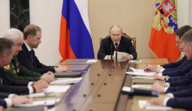 Verenigd Koninkrijk wil militaire banden met Rusland herstellen, aldus het Kremlin